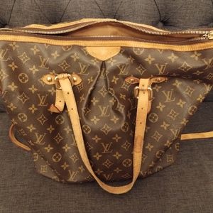 Louis Vuitton Monogram Canvas bag and LV wallet